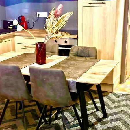 아파트 L'elegant Avec Terrasse Et Plancha